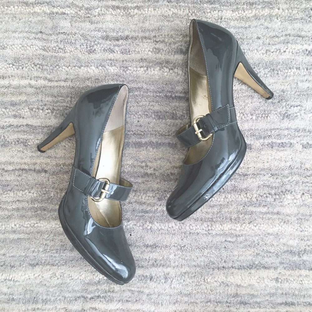 Nine West Grey Heel